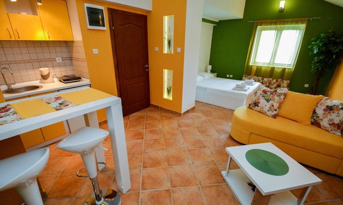 Kotor House | Studio Apartment With Garden View