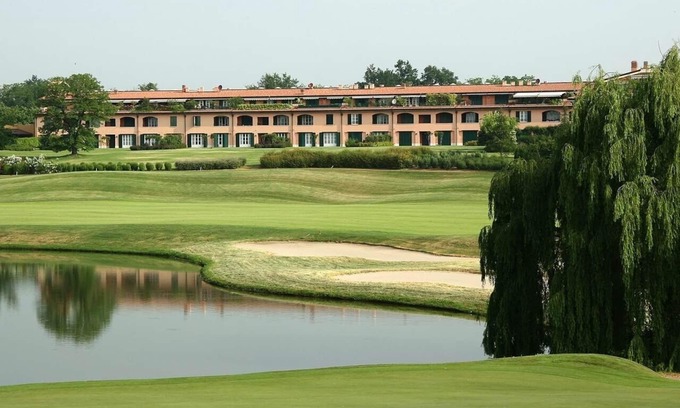 Olgiate Olona Apartment | Studio at the Le Robinie Golf Club