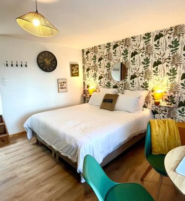 Vollore-Ville Apartment | Studio avec entrée indépendante sur un domaine de 9ha avec vue
