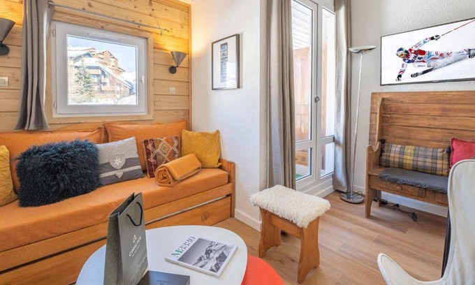 Eclose-Ouest Apartment | Studio avec mezzanine, retour skis aux pieds, proche remontée mécanique - FR-1-645-28