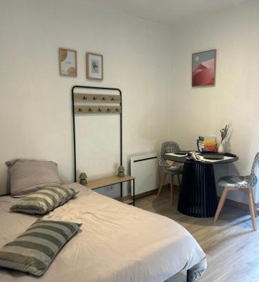 Vieux Vichy Apartment | Studio avec terrasse Vieux Vichy