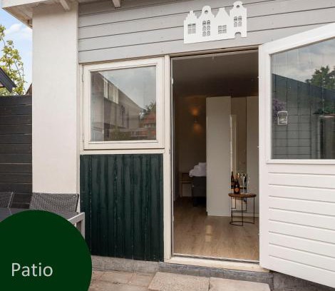 Baarn House | Studio Baarn with patio, airco, pantry, bedroom, bathroom, privacy - Amsterdam, Utrecht