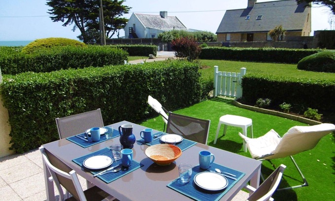 Saint-Jacques Apartment | Studio cabin 2 to 4 people 50 m from the beach