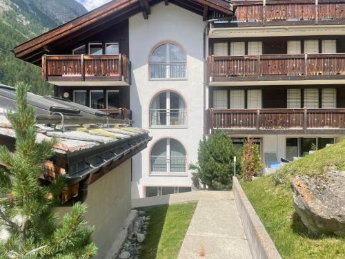Zermatt Apartment | Studio Collinetta
