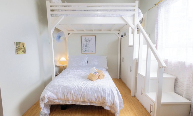 Lahug Apartment | Studio Condo | Sleeps 3 | Near JY Square and IT Park with Pool and Gym