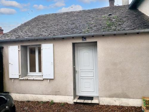 Montargis Apartment | Studio cosy à Montargis - 13 m² - Parking inclus