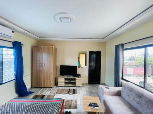 Littoral Department Apartment | Studio cosy avec vaste terrasse
