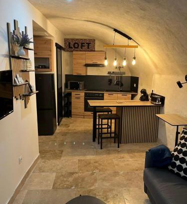Bourg-Saint-Andeol Apartment | Studio cosy