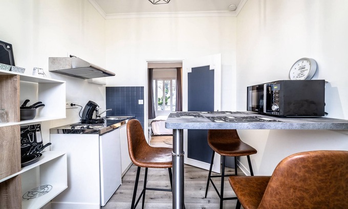 Brive-la-Gaillarde Apartment | ★ Studio délicat & élégant ★ Au calme ★