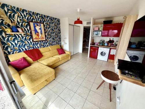 Saint-Laurent-du-Var Apartment | Studio de Saint-Laurent 200m de la plage