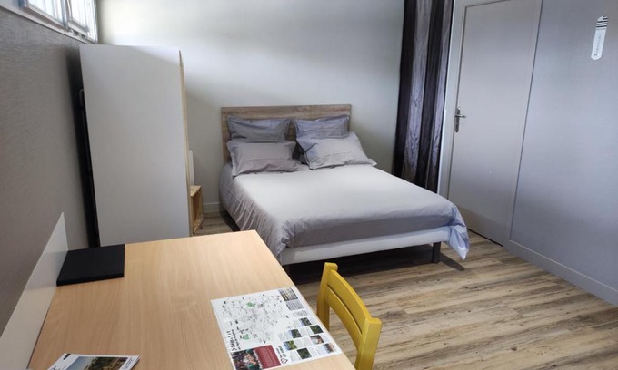 Forairie-Cotterets Apartment | Studio des Marches de Bretagne