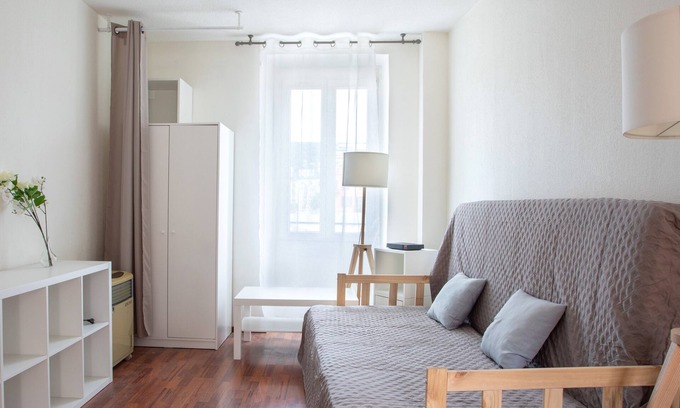 Cimiez Apartment | Studio district Acropolis