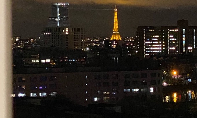 Gennevilliers Apartment | Studio Eiffel Avec Parking aux Portes de Paris