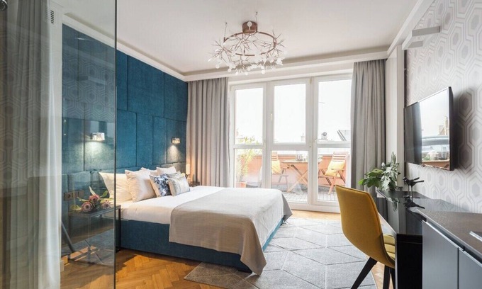Old Town Apartment | Studio Feniks Exceptional with terrace