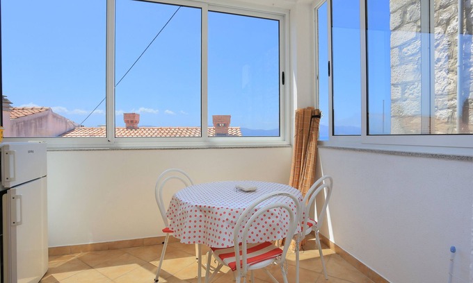 Brist Apartment | Studio flat near beach Brist, Makarska (AS-18859-b)