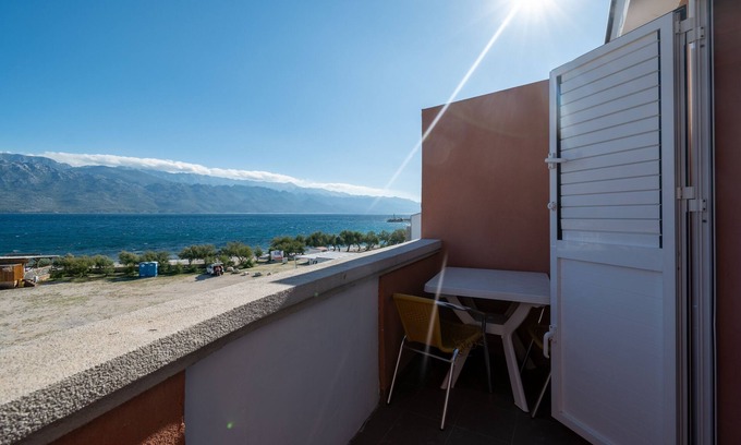Razanac Apartment | Studio flat near beach Ražanac, Zadar (AS-5766-c)