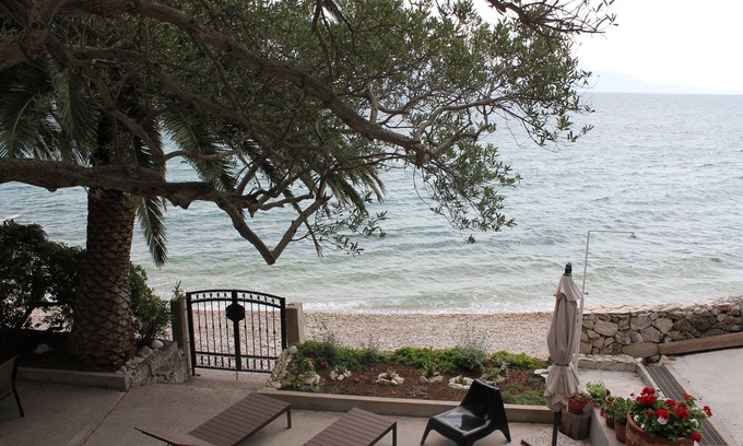 Gradac Apartment | Studio flat near beach Zaostrog, Makarska (AS-2625-a)