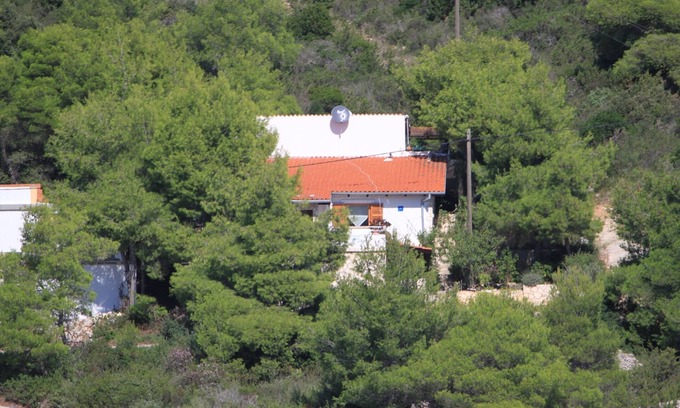 Rukavac Apartment | Studio flat with terrace and sea view Rukavac, Vis (AS-2444-a)