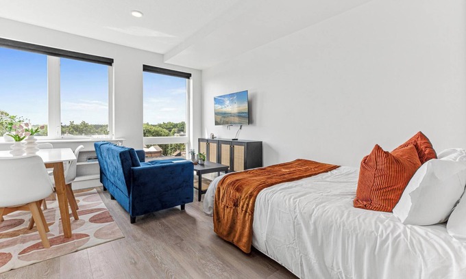 Kingfield Apartment | Studio Getaway 10 min From Downtown Minneapolis