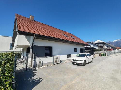Kranj Apartment | Studio Hathor - Bikers Welcome