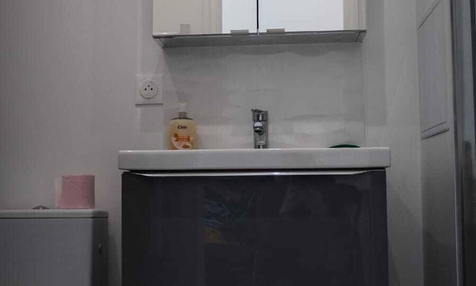 Arpajon Apartment | studio house, new, clean, quiet suburban area.
