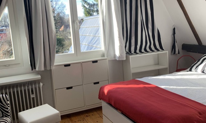 Obere Isarau Apartment | Studio im Dachgeschoß