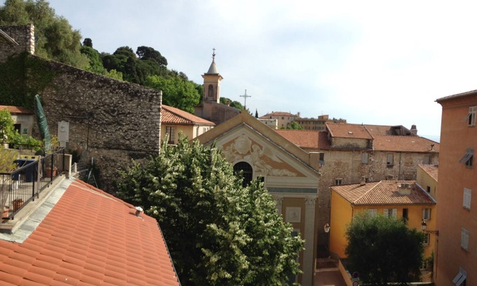 Old Town Apartment | Studio in the heart of old town. in the heart of old town