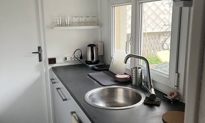 Colombes Apartment | Studio Indépendant Dans un Jardin