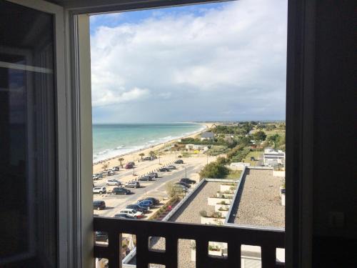 Donville-les-Bains Apartment | Studio~ Les pieds dans l'eau 2~