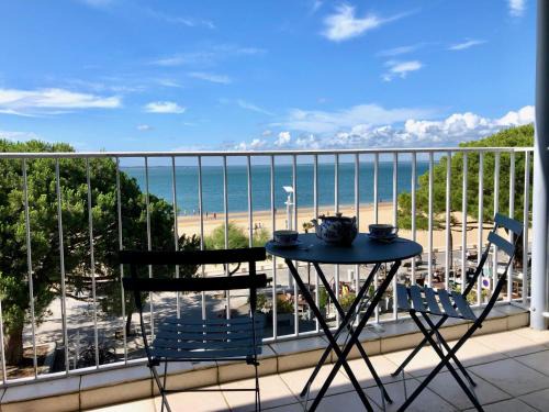 Arcachon Apartment | Studio Mogador-4 by Interhome