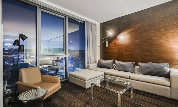 Las Vegas Apartment | Studio Mountain View | at Palms Place