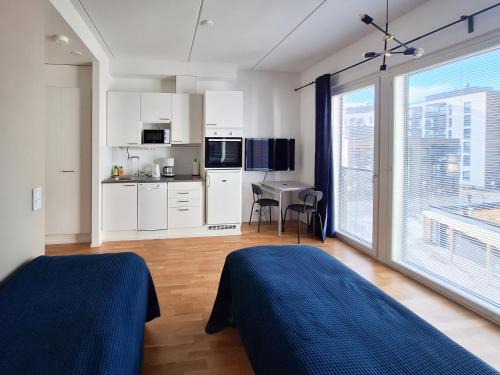 Vantaa Apartment | Studio next to train station, 7 mins by train to airport