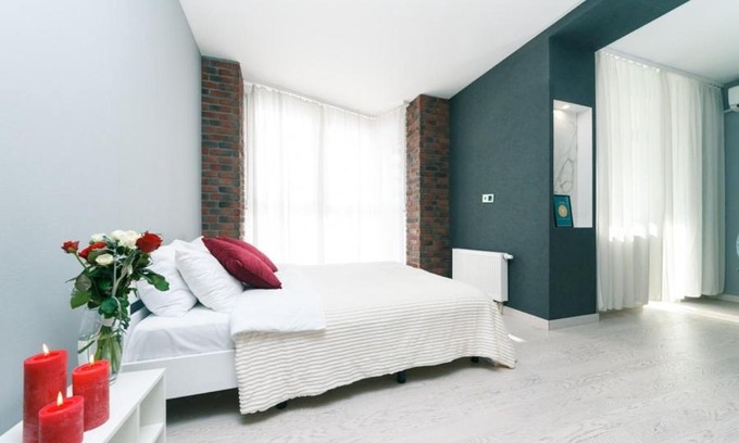 Pozniaky Apartment | Studio on Dragomanova 2A