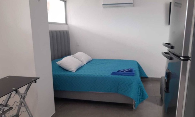 Medellin Apartment | Studio Parque Poblado 24 Hour Doorman