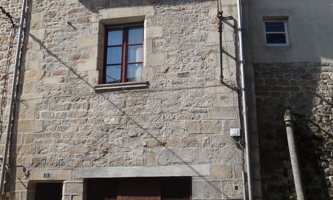 Eymoutiers Apartment | Studio St Jacques,heart of Medieval Eymoutiers on the pilgrims trail to Santiago
