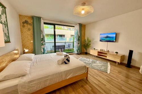 Papeete Apartment | Studio Tehetu City - heart of Papeete - WiFi AC park - 3 people