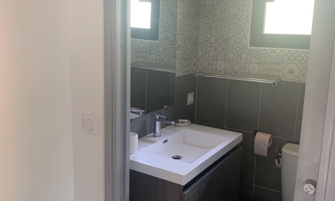 Draguignan House | Studio Tout Equipé Dans Résidence Particulière en Plein Centre de Draguignan