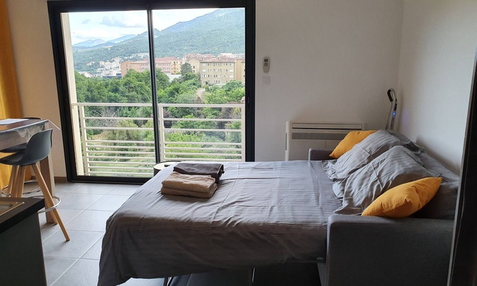 Corte Apartment | Studio view Corte center
