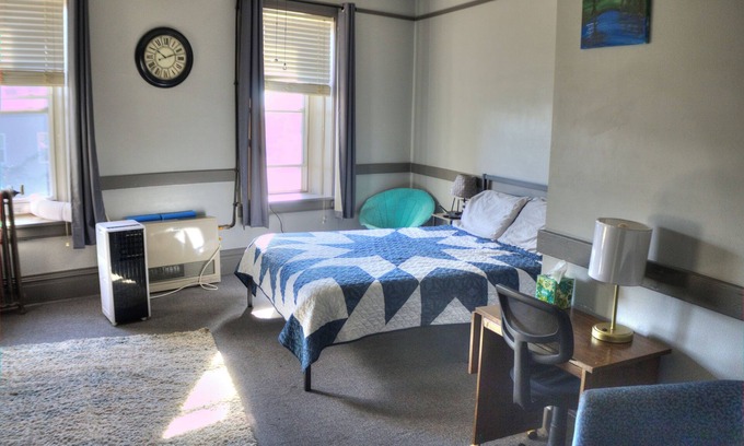 Adams Township Apartment | Studio w/Full Kitchen, Near MTU, Houghton, Keweenaw, Dining & on the Trail