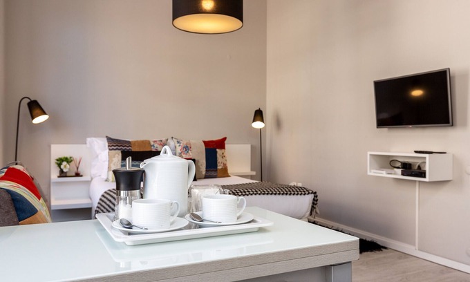 Centro / Baixa Apartment | Studio with balcony in Clérigos Tower