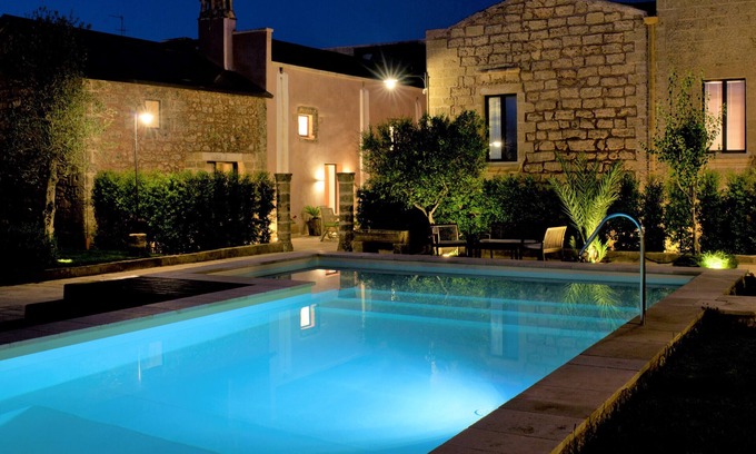 Patu Apartment | Studio with large pool in the picturesque town of Patù (F)
