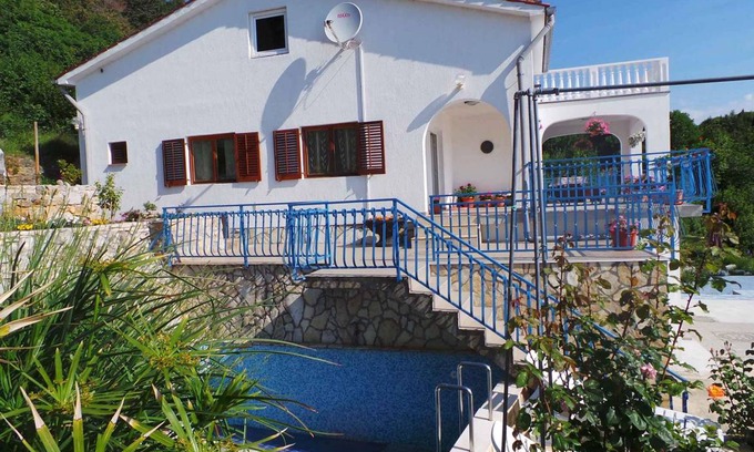 Plomin Apartment | Studio with pool and air conditioning