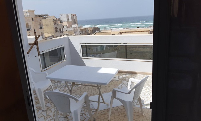 Yof House | studio with sea view