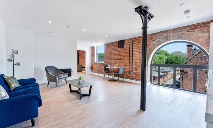 Burton on Trent Apartment | Stunning 1 Bed Apartment in Burton-on-Trent