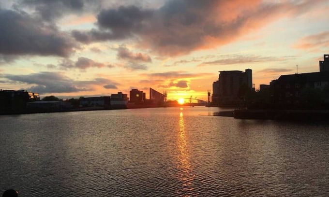 Salford Boat Rental | Stunning 130ft Classic Yacht, a stones throw fro Media City & Old Trafford