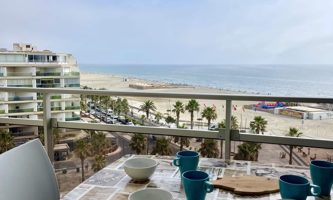 La Cote Radieuse Apartment | Stunning apartment with AC and terrace in Canet-en-Roussillon