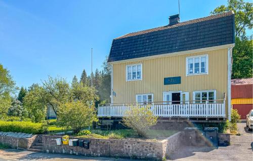 Burseryd Apartment | Stunning Apartment In Burseryd