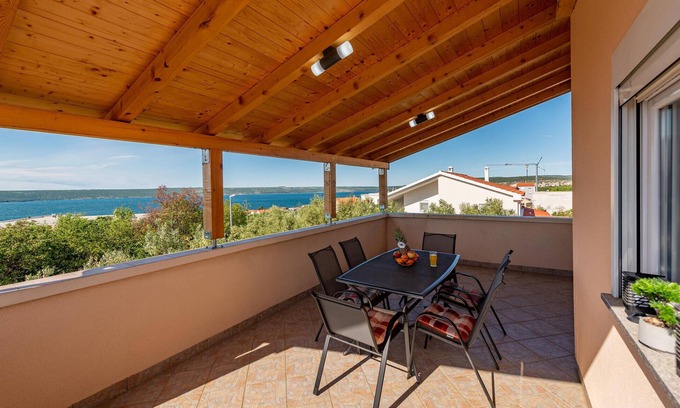 Jasenice Apartment | Stunning apartment in Maslenica