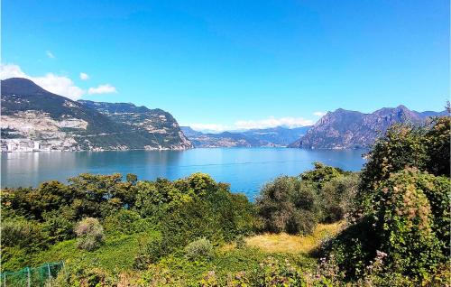 Peschiera Maraglio Apartment | Stunning Apartment In Monte Isola