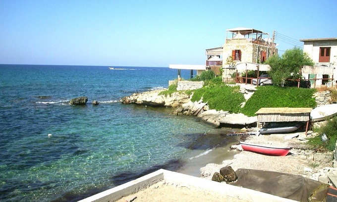 Karsiyaka Villa | Stunning Character Villa,10x5 private pool,with Wi-Fi. Mountain views near sea